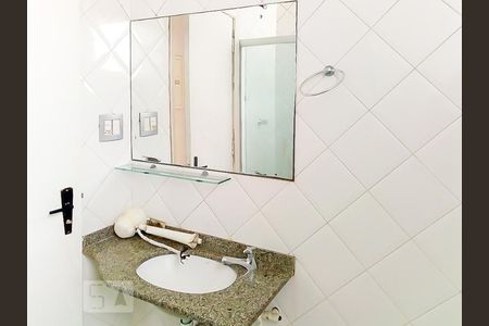 Banheiro de apartamento para alugar com 2 quartos, 60m² em Perdizes, São Paulo