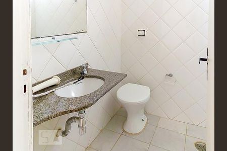 Banheiro de apartamento para alugar com 2 quartos, 60m² em Perdizes, São Paulo