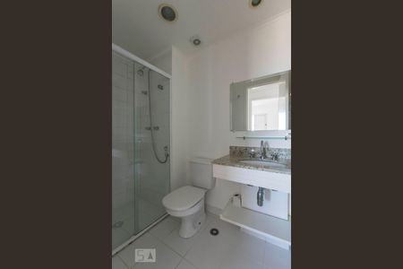 Apartamento à venda com 69m², 3 quartos e 2 vagasBanheiro social