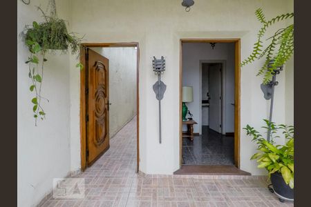 Casa à venda com 4 quartos, 350m² em Vila Dom Pedro I, São Paulo