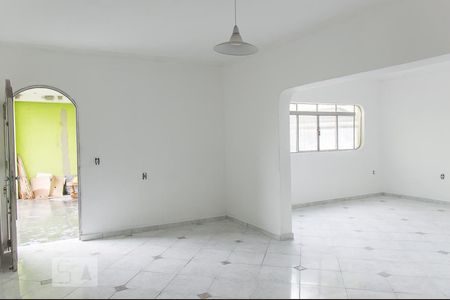 Sala de casa para alugar com 3 quartos, 187m² em Nova Petrópolis, São Bernardo do Campo