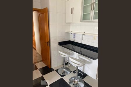 Apartamento à venda com 104m², 3 quartos e 2 vagas Apartamento à venda com 104m², 3 quartos e 2 vagasCozinha