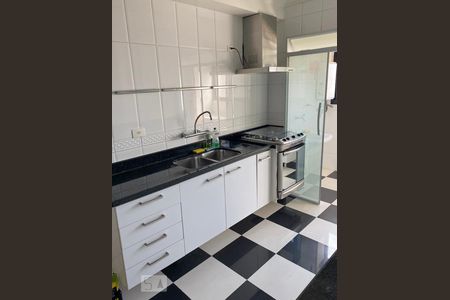 Apartamento à venda com 104m², 3 quartos e 2 vagas Apartamento à venda com 104m², 3 quartos e 2 vagasCozinha