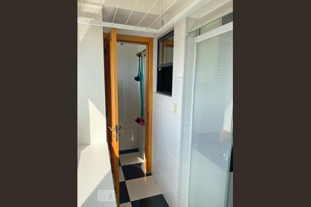 Apartamento à venda com 104m², 3 quartos e 2 vagas Apartamento à venda com 104m², 3 quartos e 2 vagasÁrea de Serviço