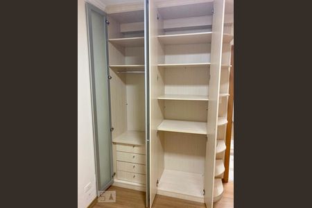 Apartamento à venda com 104m², 3 quartos e 2 vagas Apartamento à venda com 104m², 3 quartos e 2 vagasQuarto 1