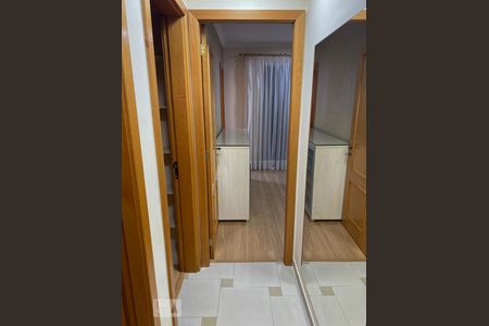 Apartamento à venda com 104m², 3 quartos e 2 vagas Apartamento à venda com 104m², 3 quartos e 2 vagasCorredor