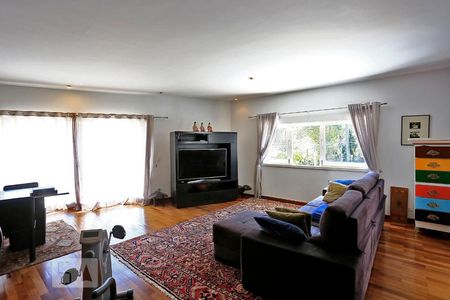 Casa à venda com 800m², 5 quartos e 3 vagasSala de TV