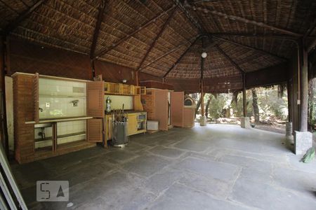 Casa para alugar com 500m², 5 quartos e 4 vagasÁrea Externa