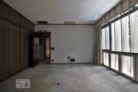 Casa para alugar com 500m², 5 quartos e 4 vagasQuarto 2