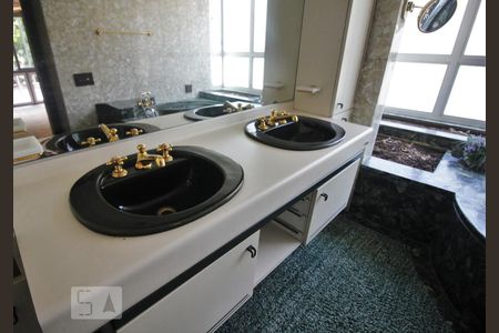 Casa para alugar com 500m², 5 quartos e 4 vagasPia