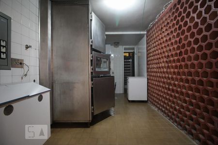 Casa para alugar com 500m², 5 quartos e 4 vagasCozinha