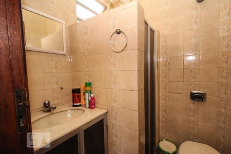 Banheiro de apartamento para alugar com 2 quartos, 2m² em Piedade, Rio de Janeiro
