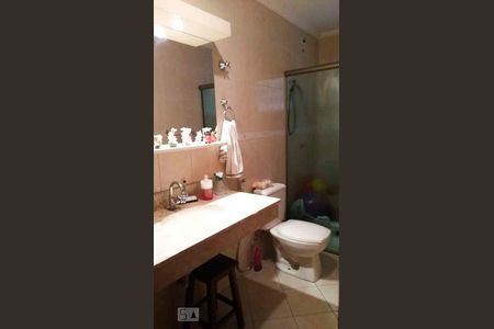 Casa à venda com 287m², 3 quartos e 2 vagas Casa à venda com 287m², 3 quartos e 2 vagasBanheiro Social