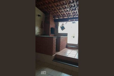 Casa à venda com 287m², 3 quartos e 2 vagas Casa à venda com 287m², 3 quartos e 2 vagasChurrasqueira