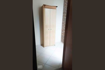 Casa à venda com 287m², 3 quartos e 2 vagas Casa à venda com 287m², 3 quartos e 2 vagasQuarto 3