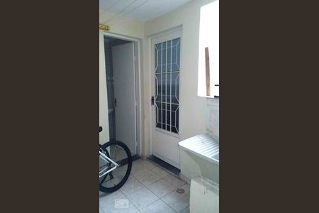 Casa à venda com 287m², 3 quartos e 2 vagas Casa à venda com 287m², 3 quartos e 2 vagasÁrea de Serviço