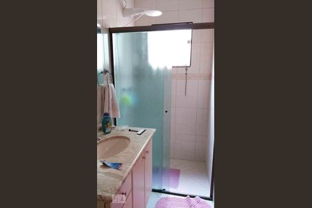 Casa à venda com 287m², 3 quartos e 2 vagas Casa à venda com 287m², 3 quartos e 2 vagasBanheiro do Quarto 2