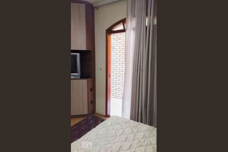 Casa à venda com 287m², 3 quartos e 2 vagas Casa à venda com 287m², 3 quartos e 2 vagasQuarto 2