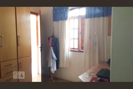 Casa à venda com 287m², 3 quartos e 2 vagas Casa à venda com 287m², 3 quartos e 2 vagasQuarto 3