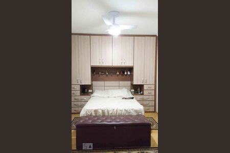 Casa à venda com 287m², 3 quartos e 2 vagas Casa à venda com 287m², 3 quartos e 2 vagasQuarto 2