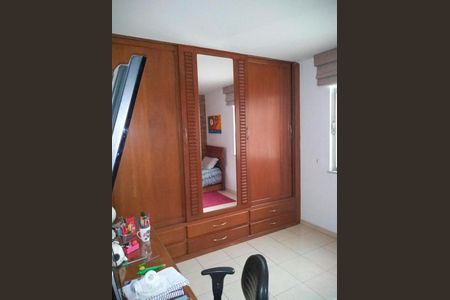 Apartamento à venda com 180m², 4 quartos e 2 vagasQuarto 2