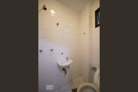 Apartamento para alugar com 135m², 3 quartos e 2 vagas Apartamento para alugar com 135m², 3 quartos e 2 vagasBanheiro de Serviço