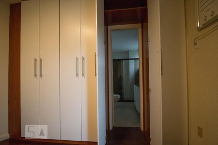 Apartamento para alugar com 135m², 3 quartos e 2 vagas Apartamento para alugar com 135m², 3 quartos e 2 vagasBanheiro - Suite