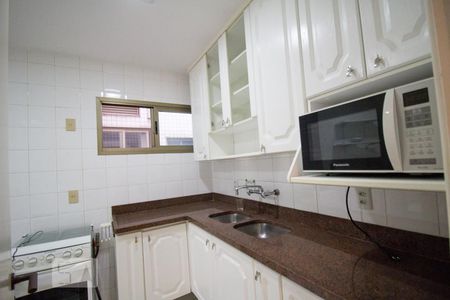 Apartamento para alugar com 135m², 3 quartos e 2 vagas Apartamento para alugar com 135m², 3 quartos e 2 vagasCozinha