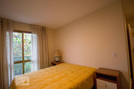 Apartamento para alugar com 135m², 3 quartos e 2 vagas Apartamento para alugar com 135m², 3 quartos e 2 vagasSuite