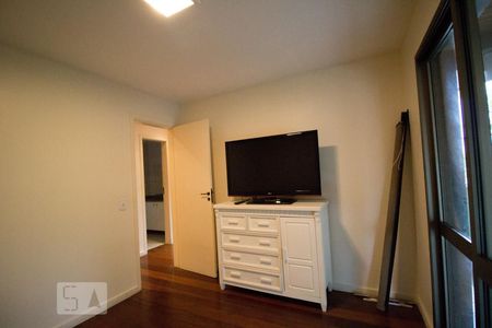 Apartamento para alugar com 135m², 3 quartos e 2 vagas Apartamento para alugar com 135m², 3 quartos e 2 vagasQuarto 1