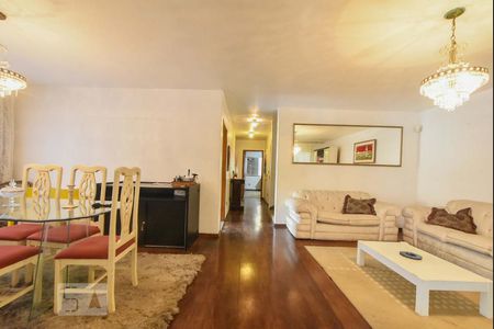 Casa à venda com 413m², 5 quartos e 4 vagasSala de Jantar