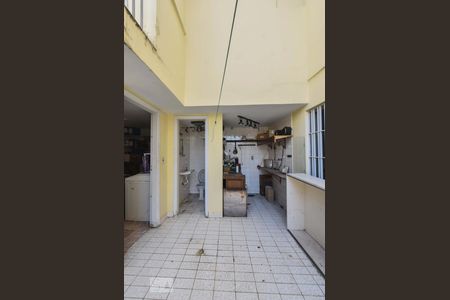 Casa à venda com 413m², 5 quartos e 4 vagasLavanderia