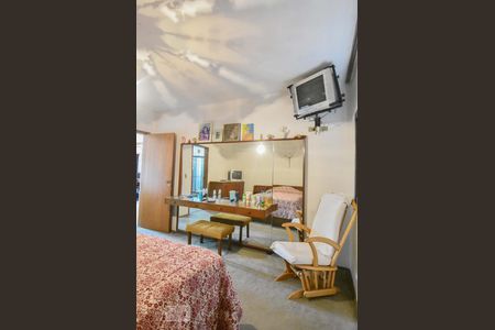 Casa à venda com 413m², 5 quartos e 4 vagasSuíte 01