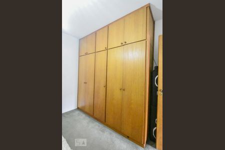 Casa à venda com 413m², 5 quartos e 4 vagasQuarto 02