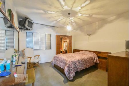 Casa à venda com 413m², 5 quartos e 4 vagasSuíte 01