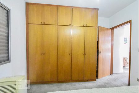 Casa à venda com 413m², 5 quartos e 4 vagasQuarto 02
