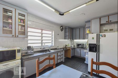 Casa à venda com 413m², 5 quartos e 4 vagasCozinha