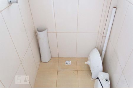 Banheiro de apartamento para alugar com 1 quarto, 40m² em Bom Jesus, Porto Alegre