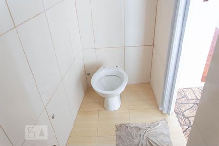 Banheiro de apartamento para alugar com 1 quarto, 40m² em Bom Jesus, Porto Alegre