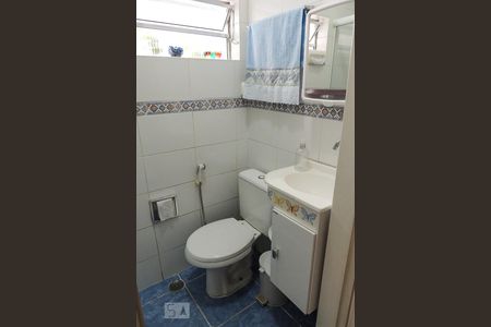 Casa à venda com 170m², 3 quartos e 1 vagaBanheiro 2