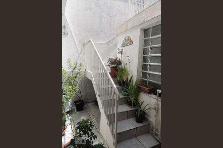 Casa à venda com 170m², 3 quartos e 1 vagaEscada