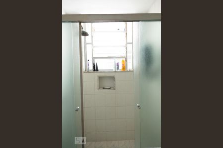 Apartamento à venda com 250m², 3 quartos e 5 vagasBanheiro 2