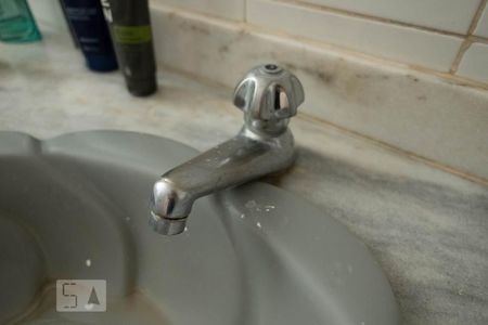 Apartamento à venda com 250m², 3 quartos e 5 vagasBanheiro 2