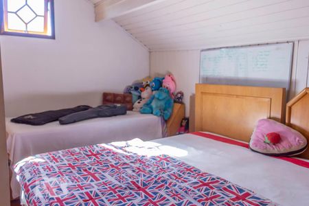 Casa de condomínio à venda com 444m², 4 quartos e 6 vagasQuarto 1