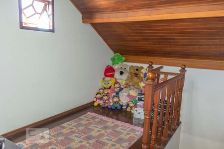 Casa de condomínio à venda com 444m², 4 quartos e 6 vagasEscritório/Suíte 