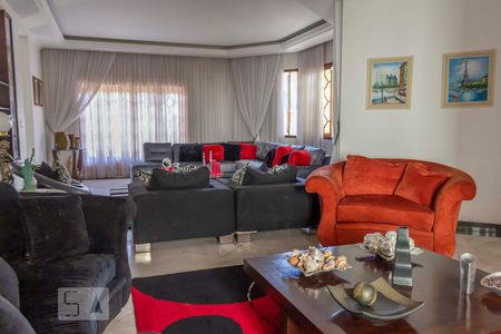 Casa de condomínio à venda com 444m², 4 quartos e 6 vagasSala 2