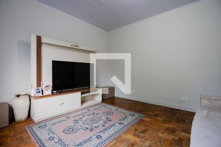 Casa à venda com 140m², 5 quartos e 2 vagas Casa à venda com 140m², 5 quartos e 2 vagasCasa 2 - Sala