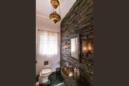 Casa à venda com 350m², 4 quartos e 4 vagas Casa à venda com 350m², 4 quartos e 4 vagasLavabo