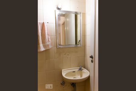 Casa à venda com 385m², 5 quartos e 6 vagasLavabo