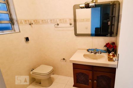 Casa à venda com 190m², 3 quartos e 3 vagasBanheiro 3